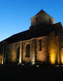 Église de Bredons de nuit - L'association des Amis de Bredons